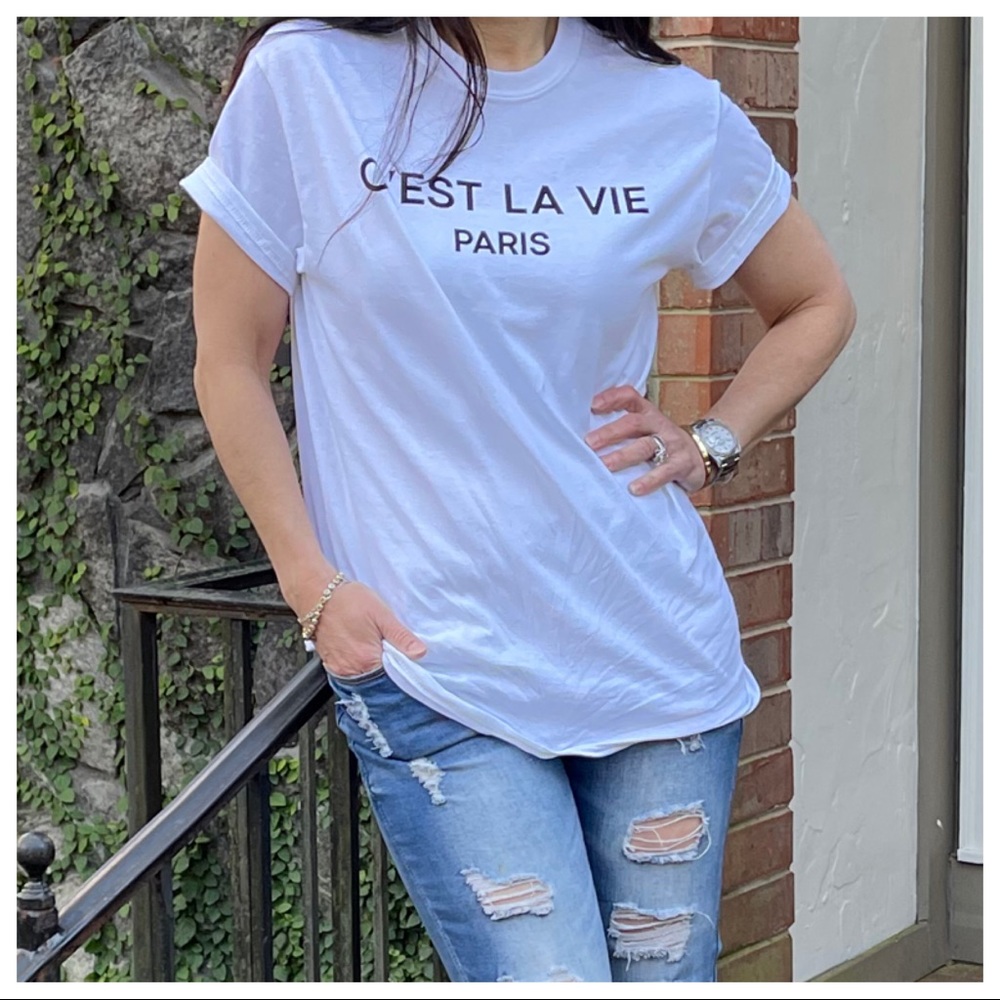 C’est la Vie Graphic Tee - Picture 5 of 10